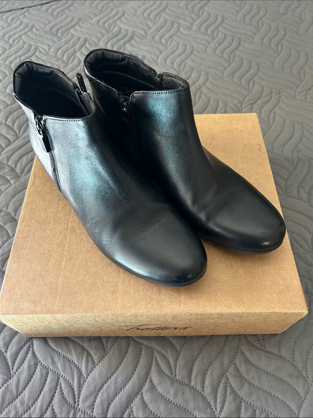 NWT - Trotters Major Black Leather Ankle Boots